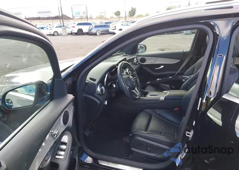 2021 Mercedes-Benz Glc 300 Suv z USA, uszkodzony, nr VIN W1N0G8DB9MV266284